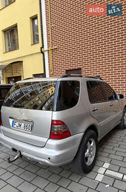 Внедорожник / Кроссовер Mercedes-Benz M-Class 2005 в 