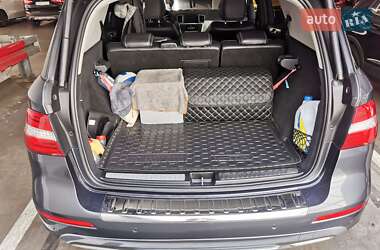 Внедорожник / Кроссовер Mercedes-Benz M-Class 2012 в 