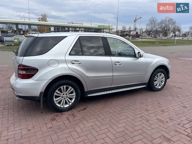 Позашляховик / Кросовер Mercedes-Benz M-Class 2007 в Луцьку