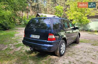 Внедорожник / Кроссовер Mercedes-Benz M-Class 2002 в 