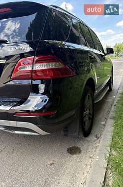 Внедорожник / Кроссовер Mercedes-Benz M-Class 2012 в 