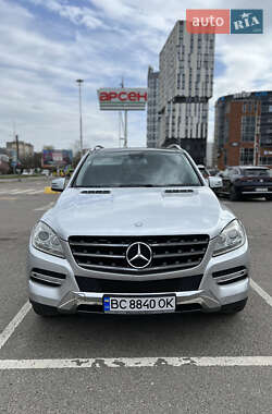 Позашляховик / Кросовер Mercedes-Benz M-Class 2011 в Львові