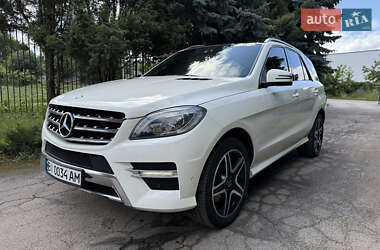 Позашляховик / Кросовер Mercedes-Benz M-Class 2012 в 