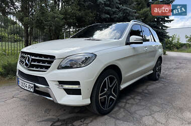 Позашляховик / Кросовер Mercedes-Benz M-Class 2012 в 