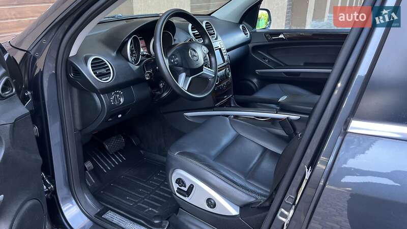 Внедорожник / Кроссовер Mercedes-Benz M-Class 2010 в Виннице