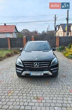 Внедорожник / Кроссовер Mercedes-Benz M-Class 2015 в Луцке