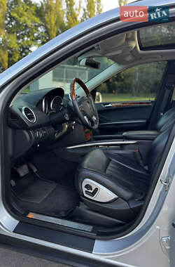 Внедорожник / Кроссовер Mercedes-Benz M-Class 2005 в 