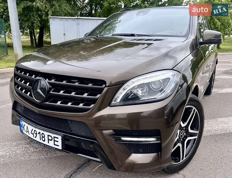 Внедорожник / Кроссовер Mercedes-Benz M-Class 2011 в 