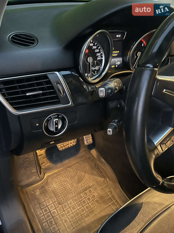 Позашляховик / Кросовер Mercedes-Benz M-Class 2013 в Чернівцях