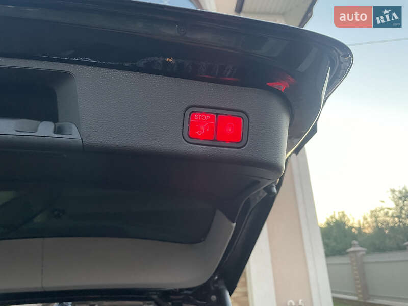 Позашляховик / Кросовер Mercedes-Benz M-Class 2013 в Чернівцях