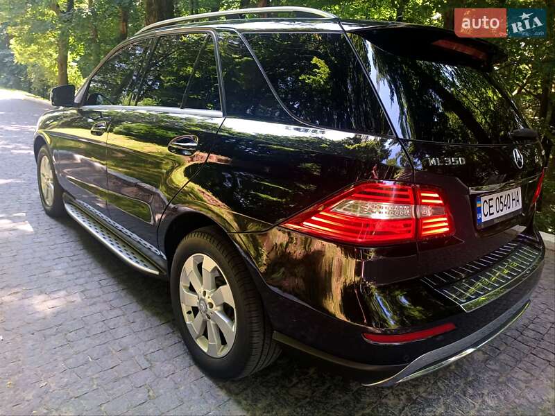 Внедорожник / Кроссовер Mercedes-Benz M-Class 2012 в Черновцах