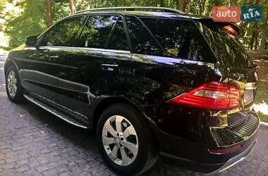 Внедорожник / Кроссовер Mercedes-Benz M-Class 2012 в 
