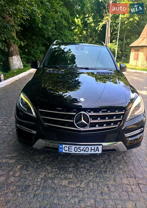 Внедорожник / Кроссовер Mercedes-Benz M-Class 2012 в Черновцах