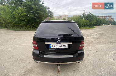Внедорожник / Кроссовер Mercedes-Benz M-Class 2009 в 