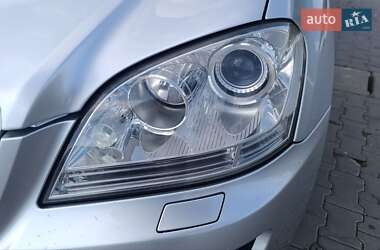 Позашляховик / Кросовер Mercedes-Benz M-Class 2006 в 