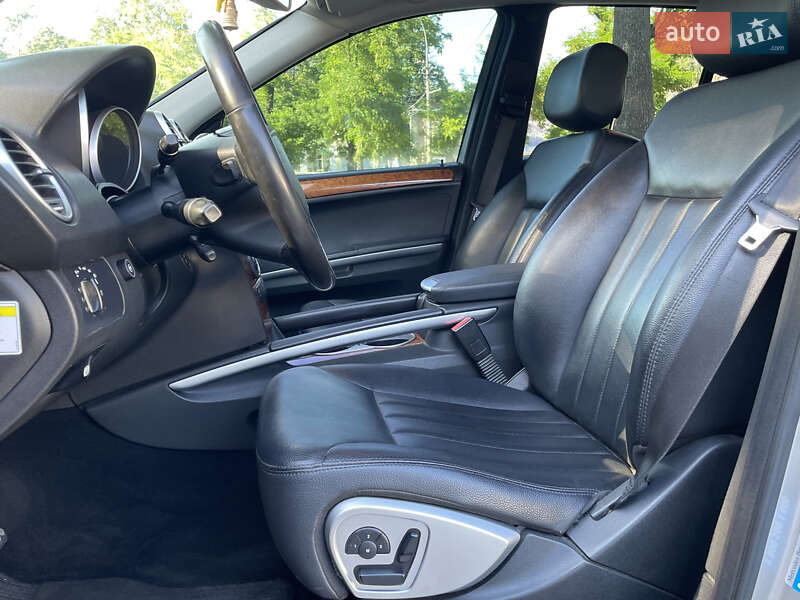 Внедорожник / Кроссовер Mercedes-Benz M-Class 2007 в Николаеве