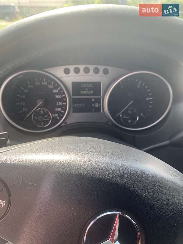 Позашляховик / Кросовер Mercedes-Benz M-Class 2010 в Луцьку
