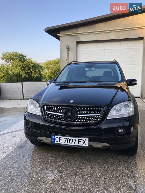 Внедорожник / Кроссовер Mercedes-Benz M-Class 2008 в 