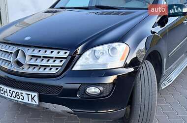 Внедорожник / Кроссовер Mercedes-Benz M-Class 2008 в 
