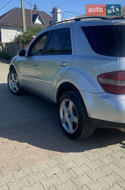 Внедорожник / Кроссовер Mercedes-Benz M-Class 2008 в 