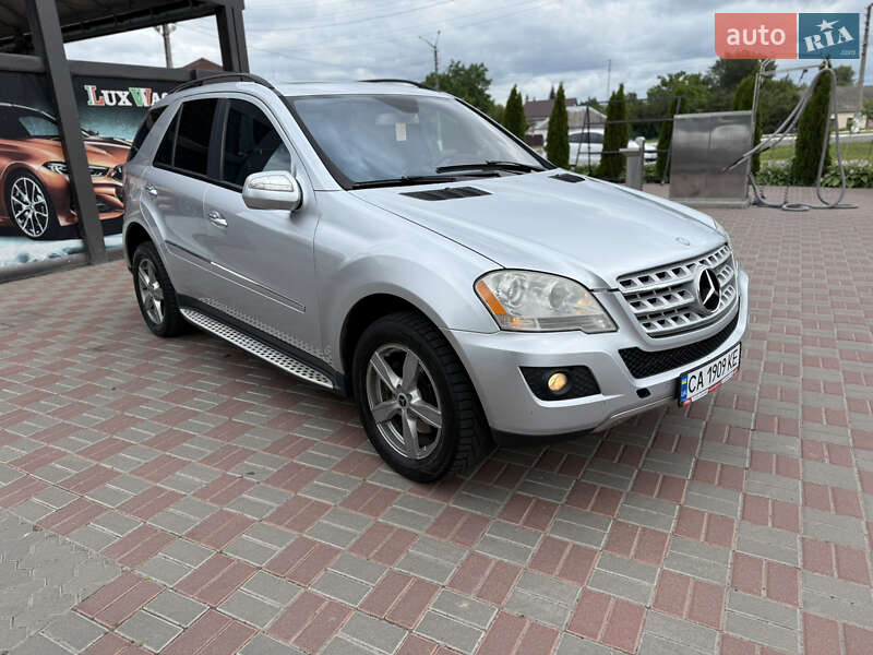 Внедорожник / Кроссовер Mercedes-Benz M-Class 2008 в Переяславе
