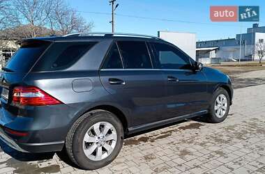 Внедорожник / Кроссовер Mercedes-Benz M-Class 2015 в 
