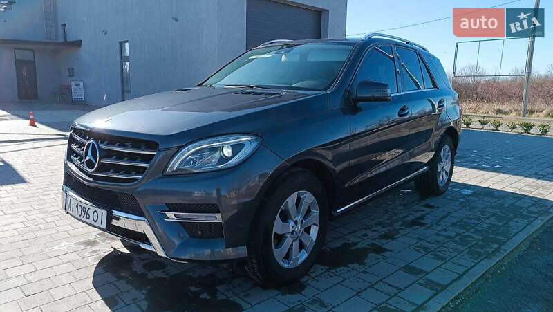Внедорожник / Кроссовер Mercedes-Benz M-Class 2015 в 
