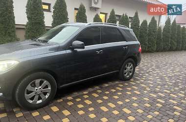 Внедорожник / Кроссовер Mercedes-Benz M-Class 2015 в 