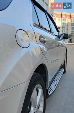 Внедорожник / Кроссовер Mercedes-Benz M-Class 2008 в 