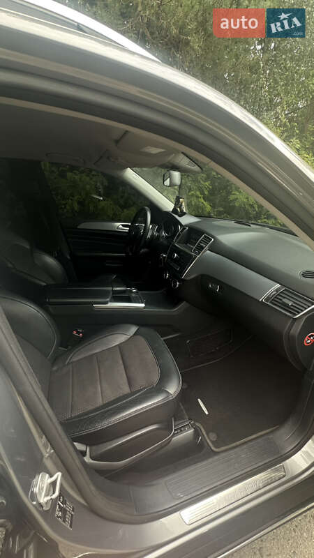Внедорожник / Кроссовер Mercedes-Benz M-Class 2013 в Ковеле