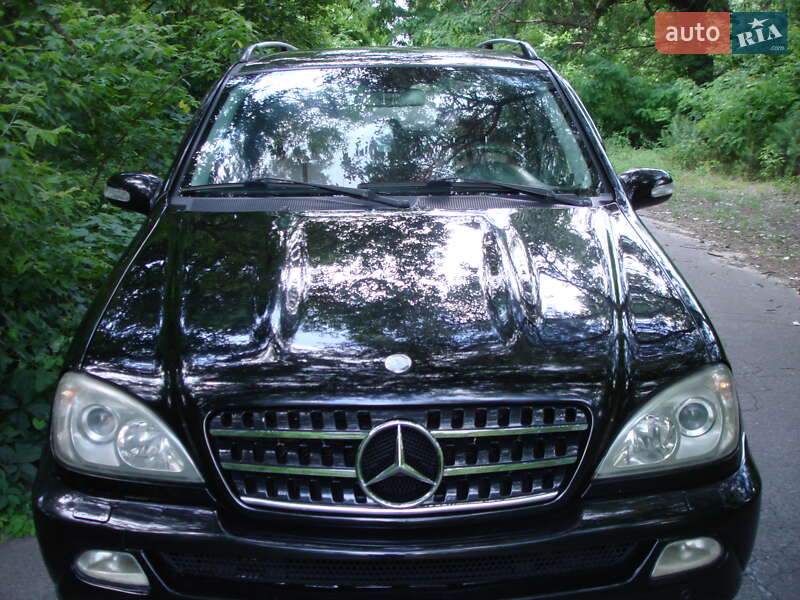 Mercedes-Benz M-Class 2004