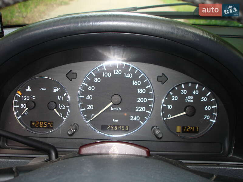 Внедорожник / Кроссовер Mercedes-Benz M-Class 2004 в Светловодске