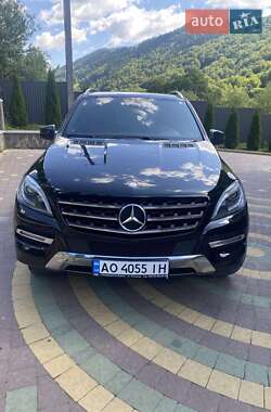 Позашляховик / Кросовер Mercedes-Benz M-Class 2015 в Рахові