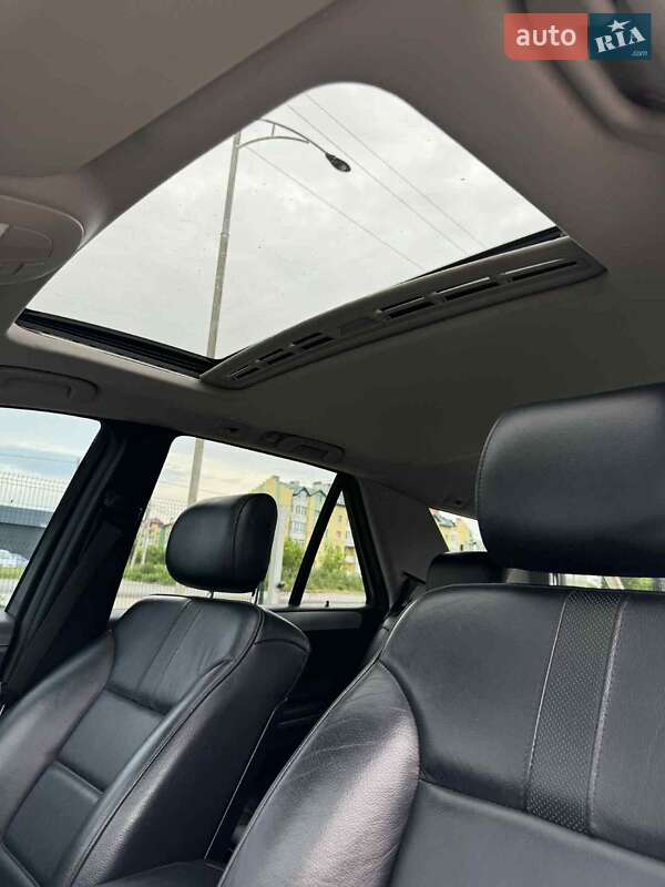 Внедорожник / Кроссовер Mercedes-Benz M-Class 2009 в Великих Мостах