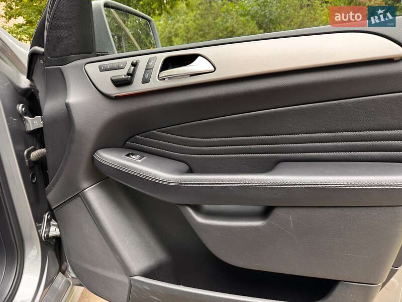 Внедорожник / Кроссовер Mercedes-Benz M-Class 2015 в Джулинке