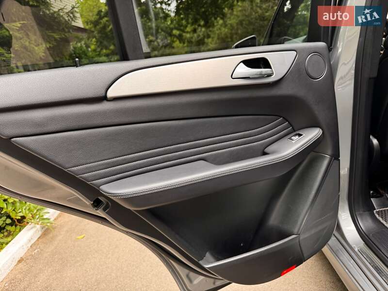 Внедорожник / Кроссовер Mercedes-Benz M-Class 2015 в Джулинке