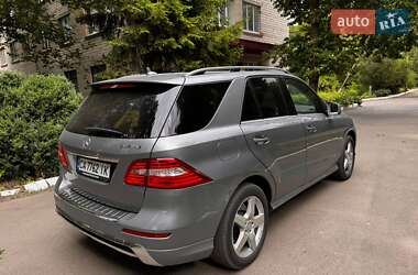 Внедорожник / Кроссовер Mercedes-Benz M-Class 2015 в 
