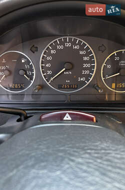 Внедорожник / Кроссовер Mercedes-Benz M-Class 2003 в 