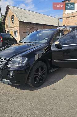 Позашляховик / Кросовер Mercedes-Benz M-Class 2009 в Фастові