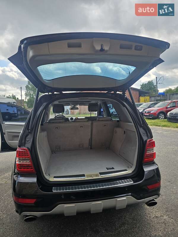 Внедорожник / Кроссовер Mercedes-Benz M-Class 2009 в Фастове