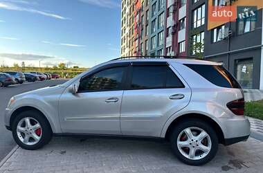 Внедорожник / Кроссовер Mercedes-Benz M-Class 2006 в 