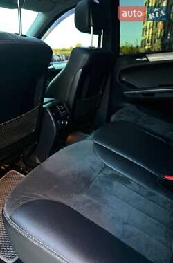 Внедорожник / Кроссовер Mercedes-Benz M-Class 2006 в 