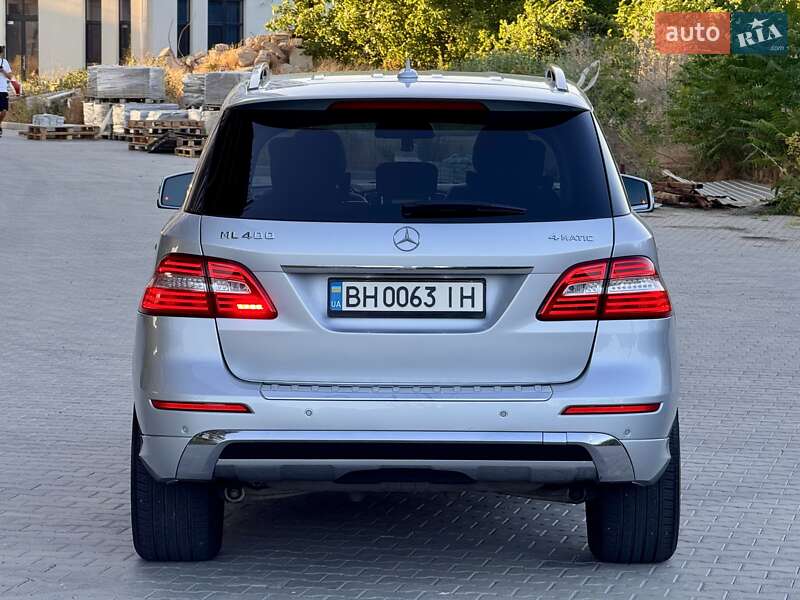 Позашляховик / Кросовер Mercedes-Benz M-Class 2015 в Одесі