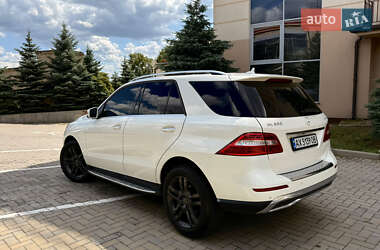 Внедорожник / Кроссовер Mercedes-Benz M-Class 2012 в 