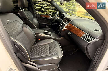 Внедорожник / Кроссовер Mercedes-Benz M-Class 2012 в 