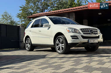 Позашляховик / Кросовер Mercedes-Benz M-Class 2011 в Мукачевому