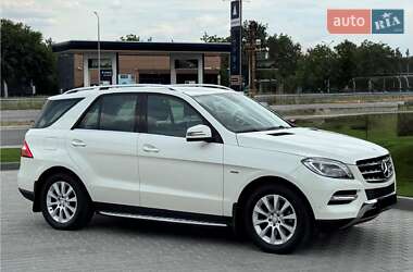Внедорожник / Кроссовер Mercedes-Benz M-Class 2014 в 