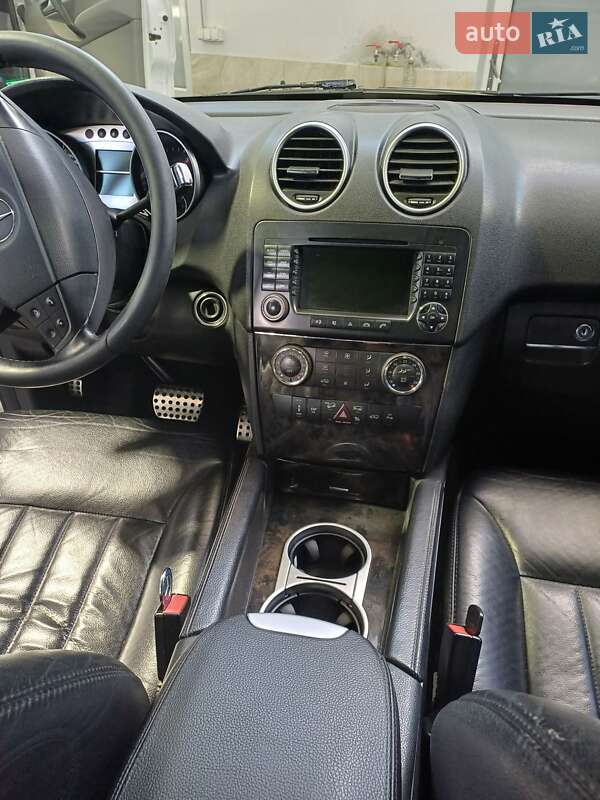 Внедорожник / Кроссовер Mercedes-Benz M-Class 2008 в Черновцах