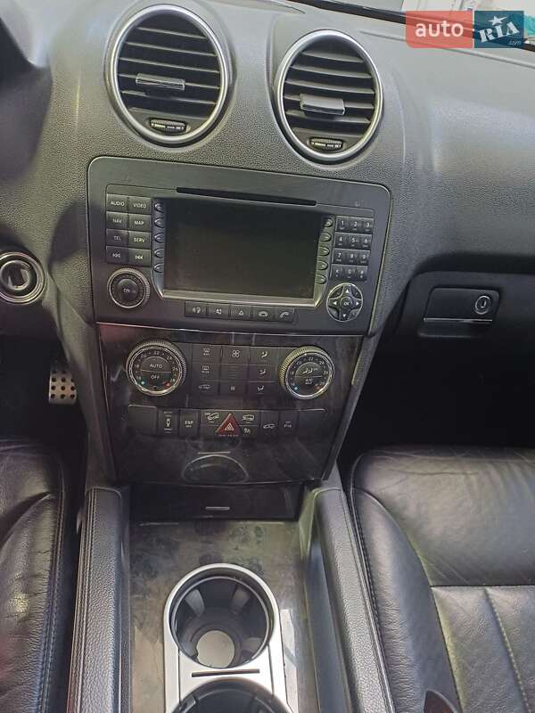 Внедорожник / Кроссовер Mercedes-Benz M-Class 2008 в Черновцах