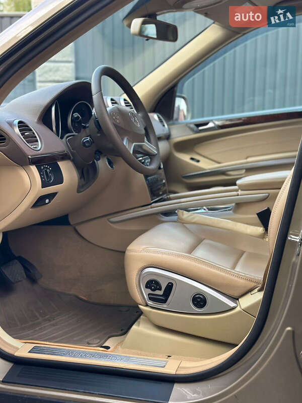 Позашляховик / Кросовер Mercedes-Benz M-Class 2009 в Києві